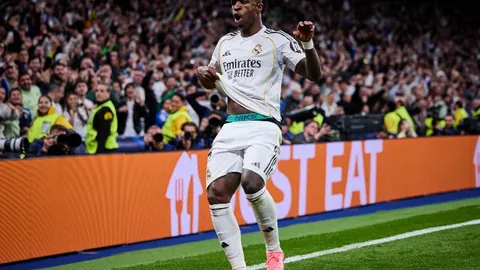 詹姆斯失误遭判负引争议，名宿感慨：玩笑过度了吗？